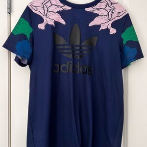 Adidas T-Shirt